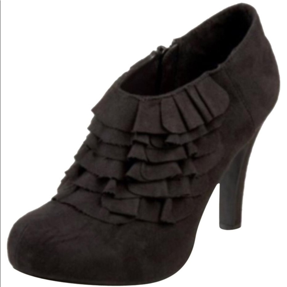 ✨Raleigh Ruffled Bootie Heels WORN ONCE✨